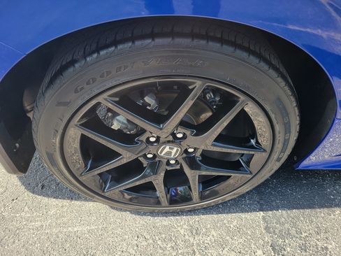 Used 2024 Honda Civic Sport image 36