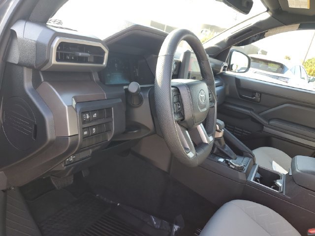 Used 2024 Toyota Tacoma SR5 AWD/4WD image 18