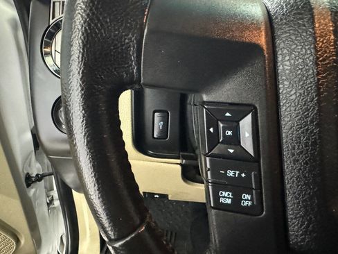 Used 2015 Ford Expedition XL image 89