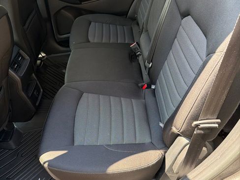 Used 2017 Ford Edge SE AWD/4WD image 18
