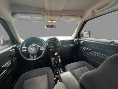 Used 2015 Jeep Patriot Sport FWD image 22