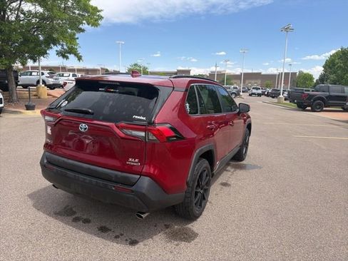 Used 2020 Toyota RAV4 XLE w/ Convenience Package AWD/4WD image 5