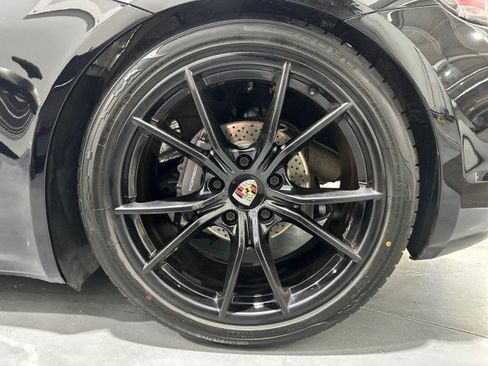 Used 2019 Porsche 718 Cayman RWD image 8