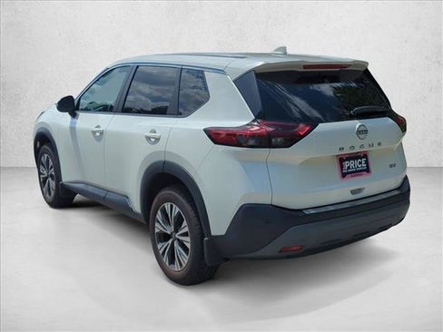 Certified 2022 Nissan Rogue SV FWD image 5