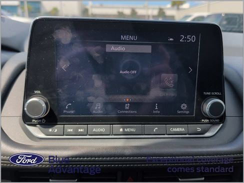 Used 2025 Nissan Rogue SV FWD image 11
