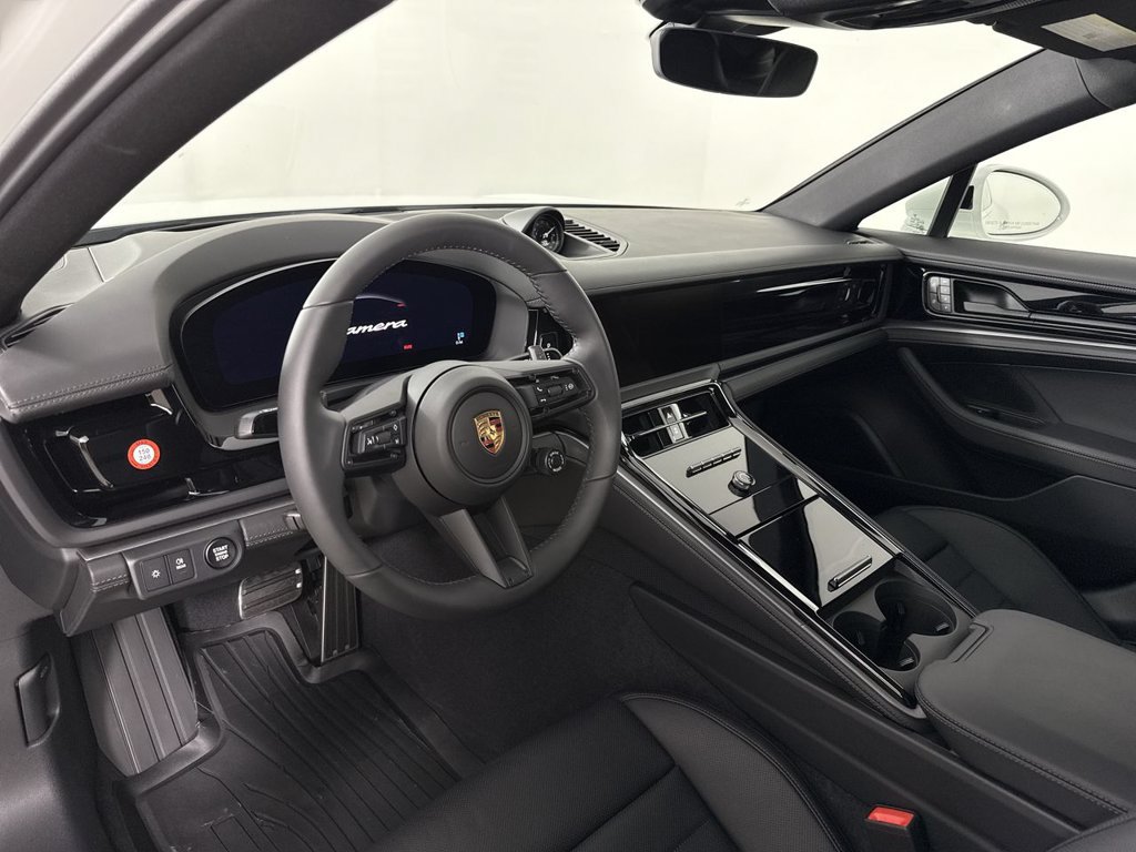 New 2026 Porsche Panamera RWD image 4