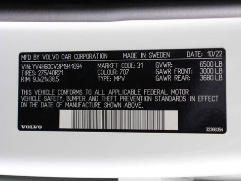 Certified 2023 Volvo XC90 T8 Core w/ Climate Package image 16