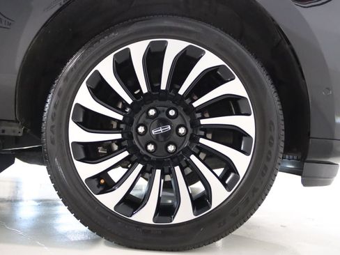 Used 2024 Lincoln Navigator L Black Label AWD/4WD image 73
