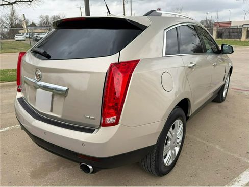 Used 2012 Cadillac SRX Luxury image 5