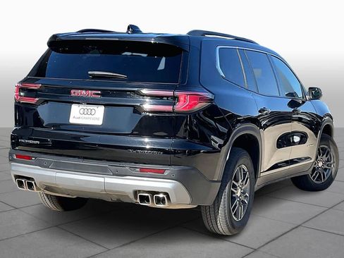 Used 2025 GMC Acadia Elevation image 11