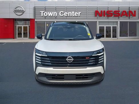 Certified 2025 Nissan Kicks SR w/ SR Premium Package FWD image 2