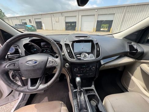 Used 2017 Ford Escape Titanium FWD image 20