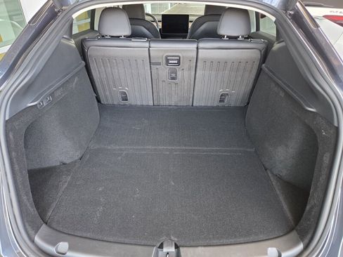 Used 2023 Tesla Model Y 2WD image 17