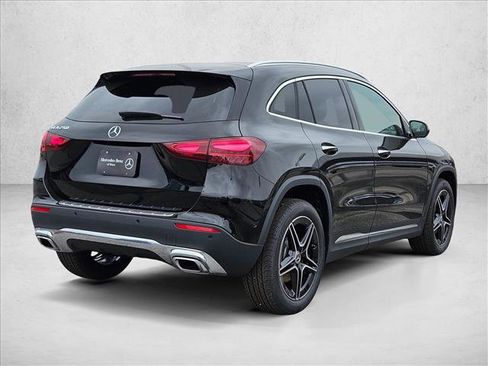 New 2026 Mercedes-Benz GLA 250 image 2