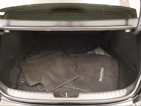 Used 2024 Hyundai Elantra SEL image 29