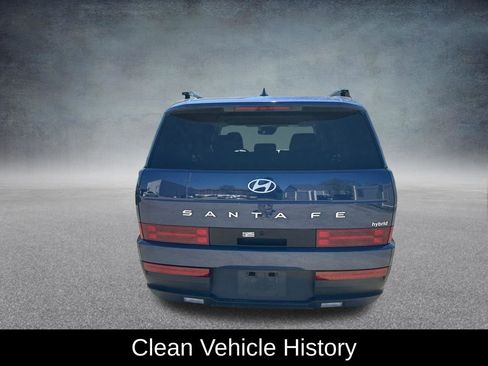 Used 2025 Hyundai Santa Fe SEL FWD image 4