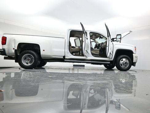 Used 2016 GMC Sierra 3500 Denali w/ Duramax Plus Package image 60