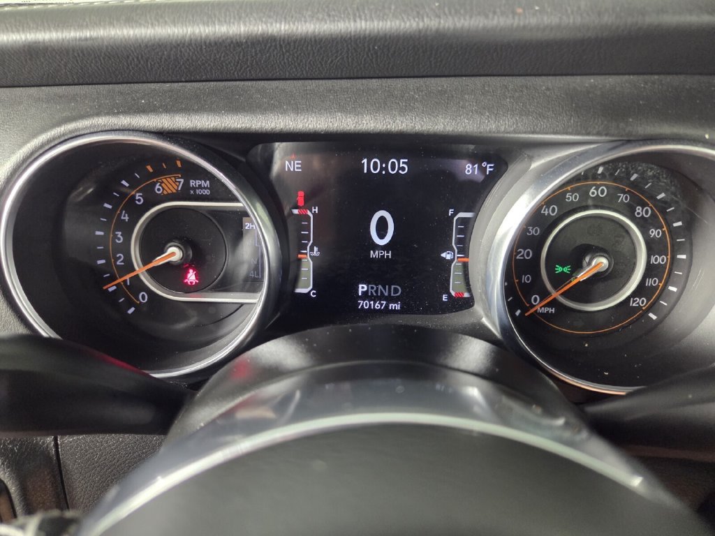 Used 2021 Jeep Wrangler Unlimited Sahara AWD/4WD image 35