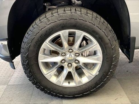 Used 2019 Chevrolet Silverado 1500 LTZ w/ LTZ Plus Package AWD/4WD image 8