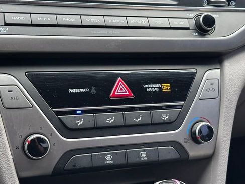 Used 2018 Hyundai Elantra SEL image 13