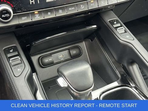 Used 2022 Kia Telluride SX w/ SX Prestige Package image 8