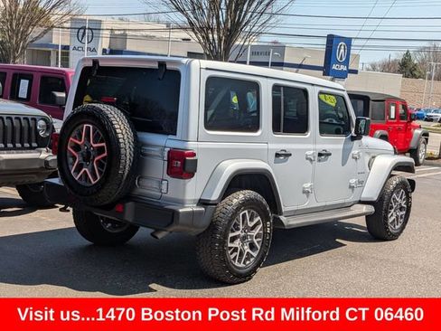 Used 2024 Jeep Wrangler Unlimited Sahara AWD/4WD image 3