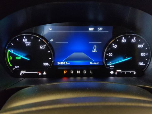 Used 2021 Ford Escape SE image 23