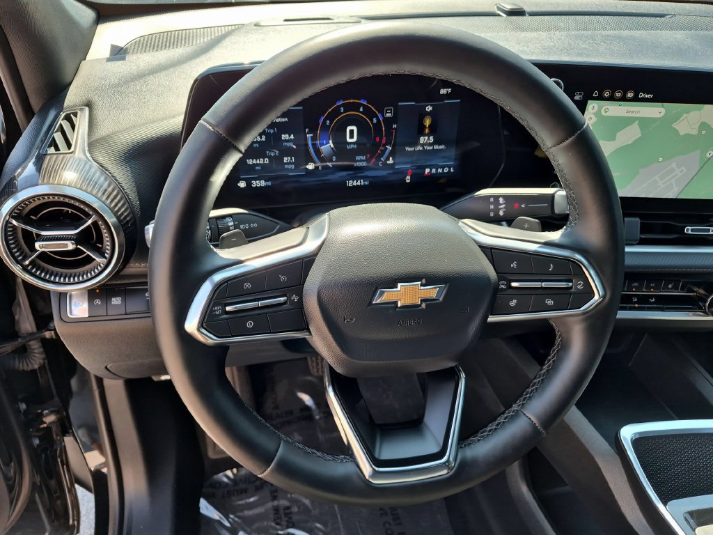 Used 2026 Chevrolet Equinox LT FWD image 22