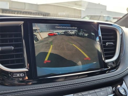 New 2026 Chrysler Pacifica Select image 11