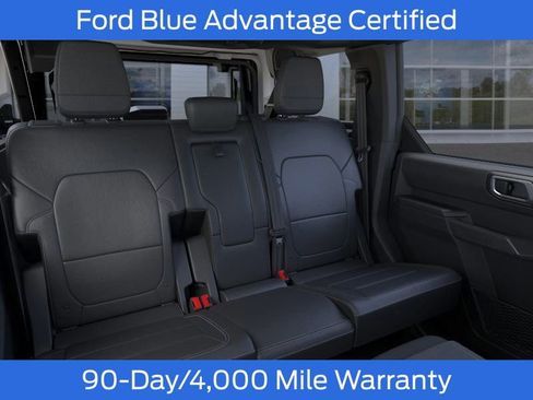 Used 2025 Ford Bronco Badlands image 12