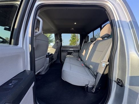 Used 2020 Ford F150 XLT w/ Equipment Group 302A Luxury AWD/4WD image 12