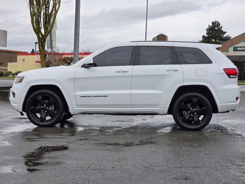 Used 2015 Jeep Grand Cherokee Altitude image 4
