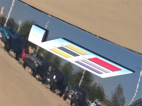 Used 2025 Cadillac CT4 V image 10