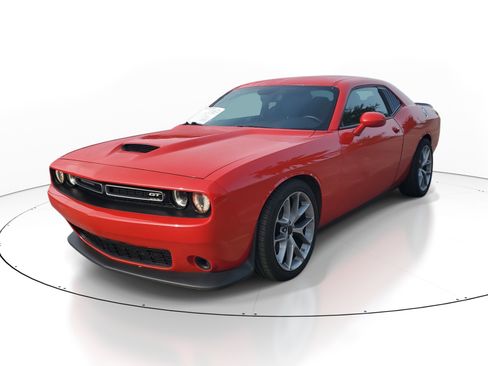Used 2023 Dodge Challenger GT image 3