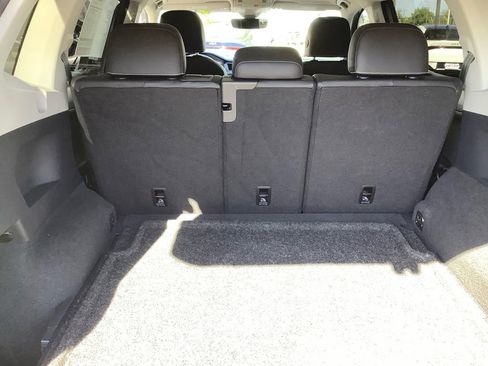 Used 2021 Volkswagen Tiguan SEL image 29