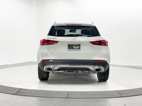 Certified 2026 Mercedes-Benz GLA 250 4MATIC image 23