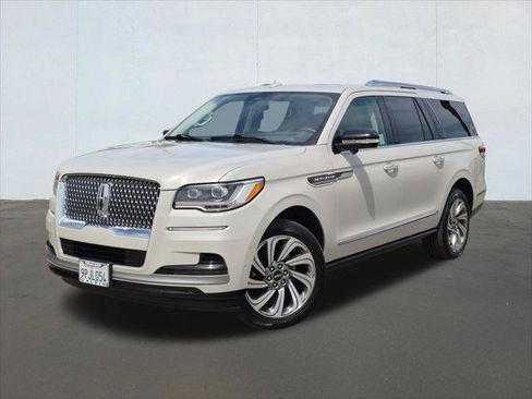 Used 2023 Lincoln Navigator L Reserve AWD/4WD image 1