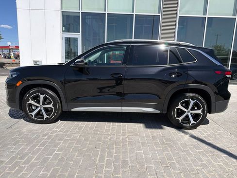 Certified 2025 Volkswagen Tiguan SE AWD/4WD image 3