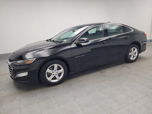 Used 2023 Chevrolet Malibu LT image 2