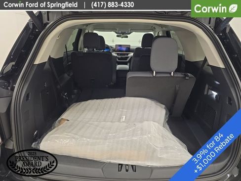 New 2026 Ford Explorer Active RWD image 17
