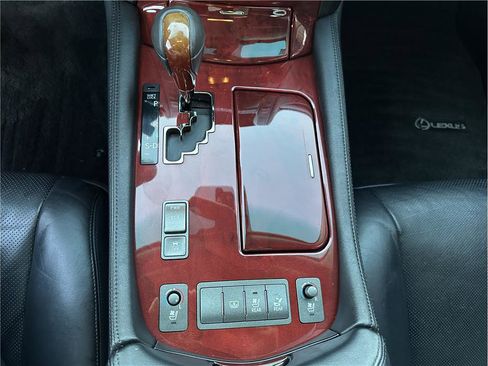 Used 2008 Lexus LS 460 image 16