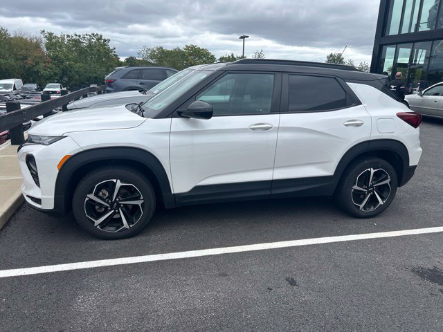 Used 2021 Chevrolet TrailBlazer RS w/ Sun and Liftgate Package AWD/4WD image 1