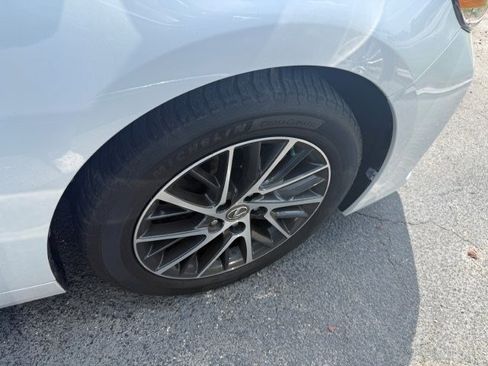 Used 2017 Lexus ES 350 w/ Navigation System Package image 10