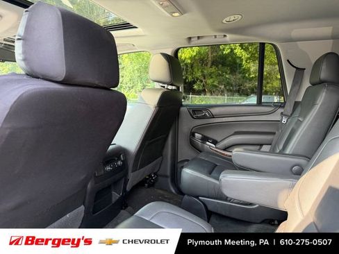 Used 2018 Chevrolet Tahoe LT w/ Luxury Package AWD/4WD image 10