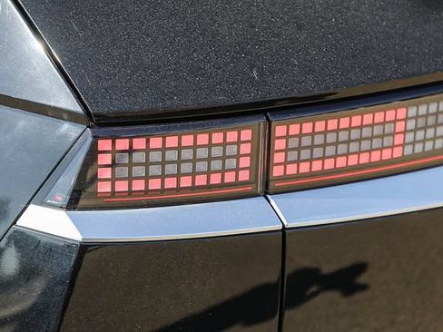 Certified 2024 Hyundai Ioniq 5 Limited RWD image 10