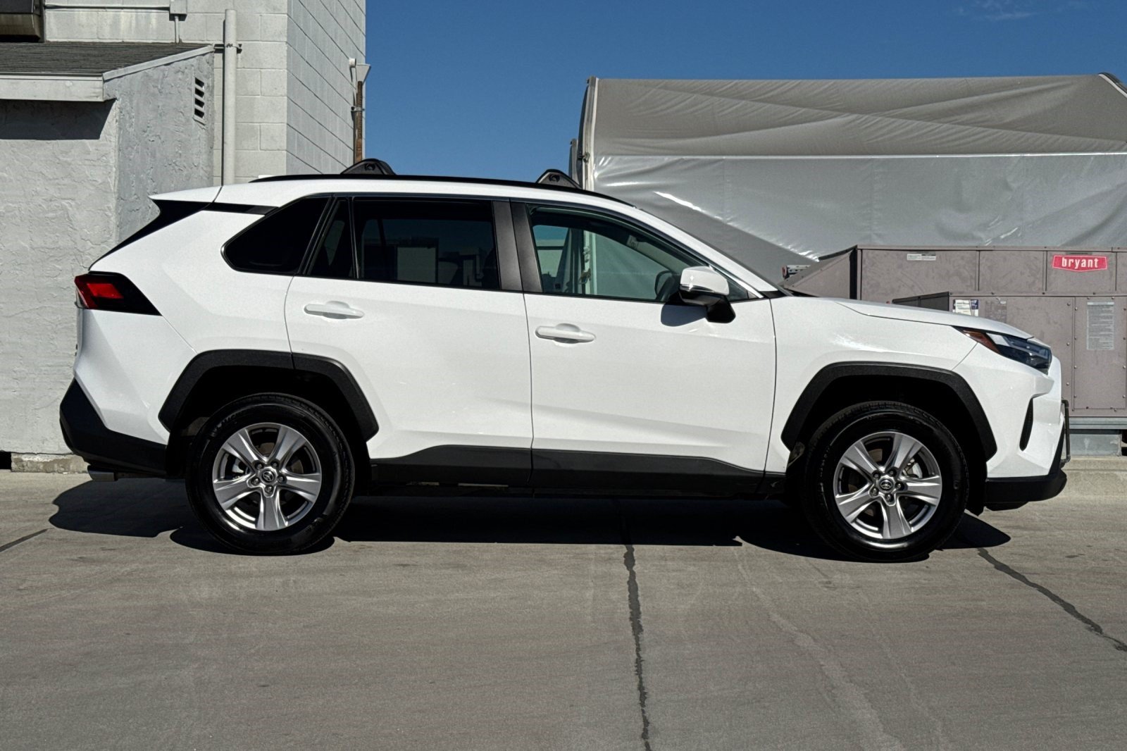 Used 2025 Toyota RAV4 XLE w/ Convenience Package AWD/4WD image 7