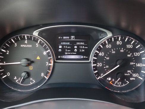 Used 2016 Nissan Pathfinder Platinum AWD/4WD image 36