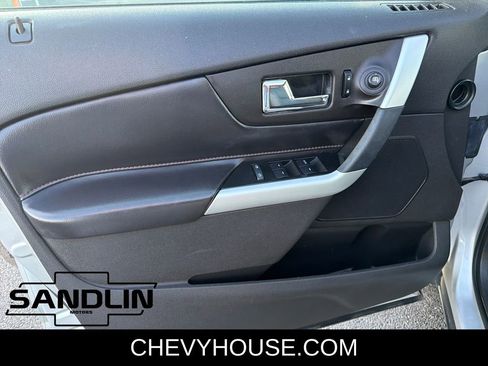 Used 2013 Ford Edge SEL image 12