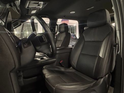 Used 2023 Chevrolet Tahoe RST image 4