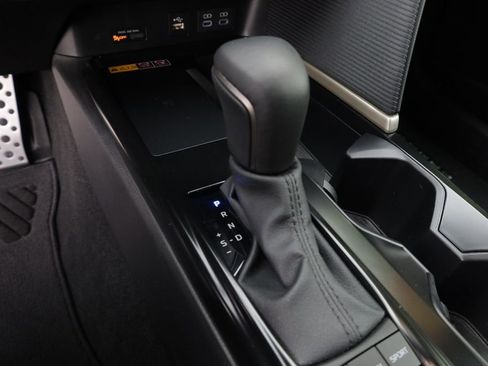 Used 2026 Toyota Camry SE image 11